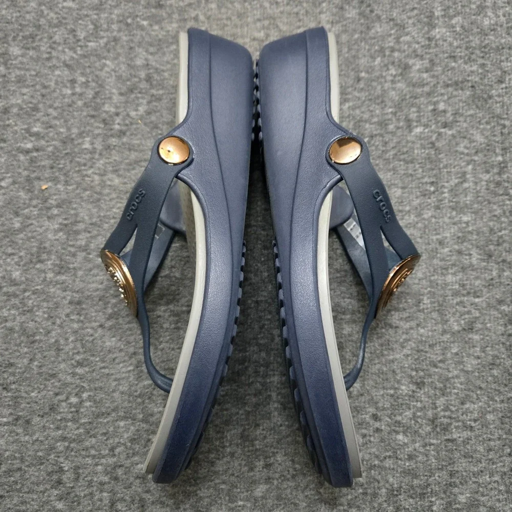 Crocs Sanrah Circle Wedge Flip Flops Womens 8 Navy Comfort Sandals Beach Chic